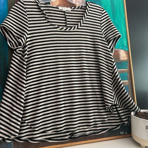 Pink Rose Black and White Striped Short Sleeve Tee M - Picture 9 of 16